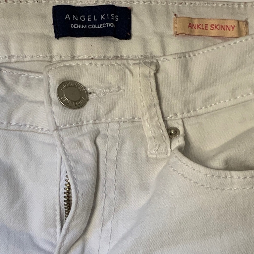 Angel Kiss Ripped Low Rise Jeans. - Picture 3 of 3